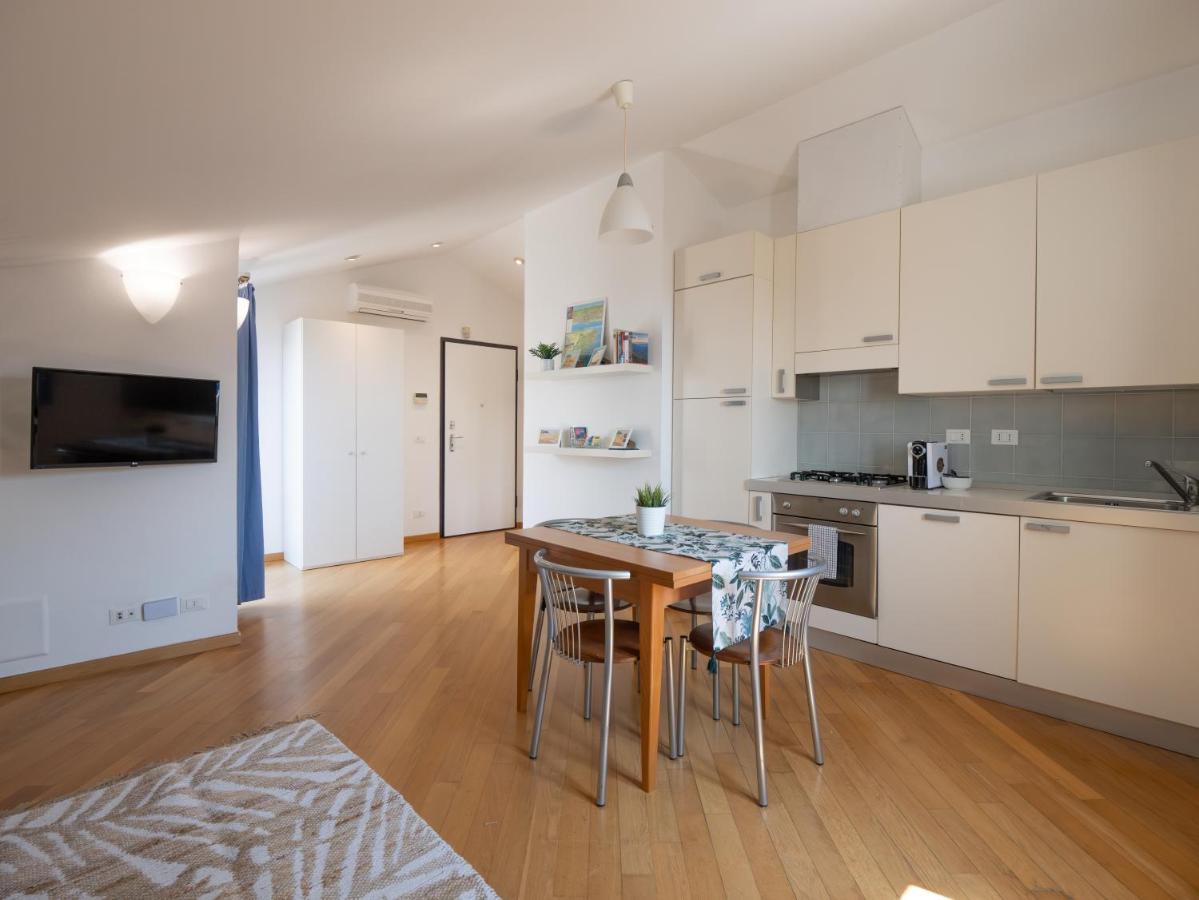 Appartamento Pesco "A Casa Felice" Pietra Ligure Buitenkant foto